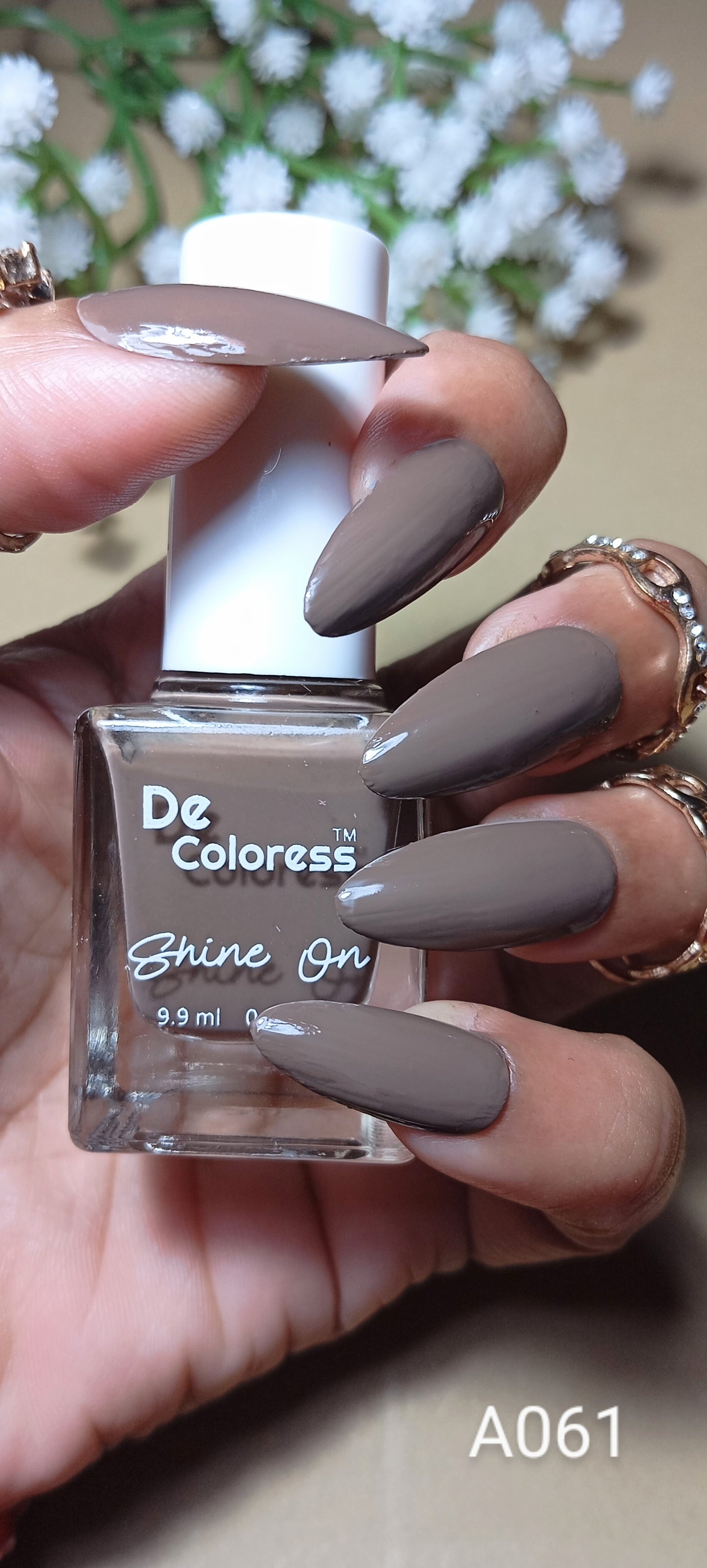 De Colores Shine On Nail Polish – 10 ml