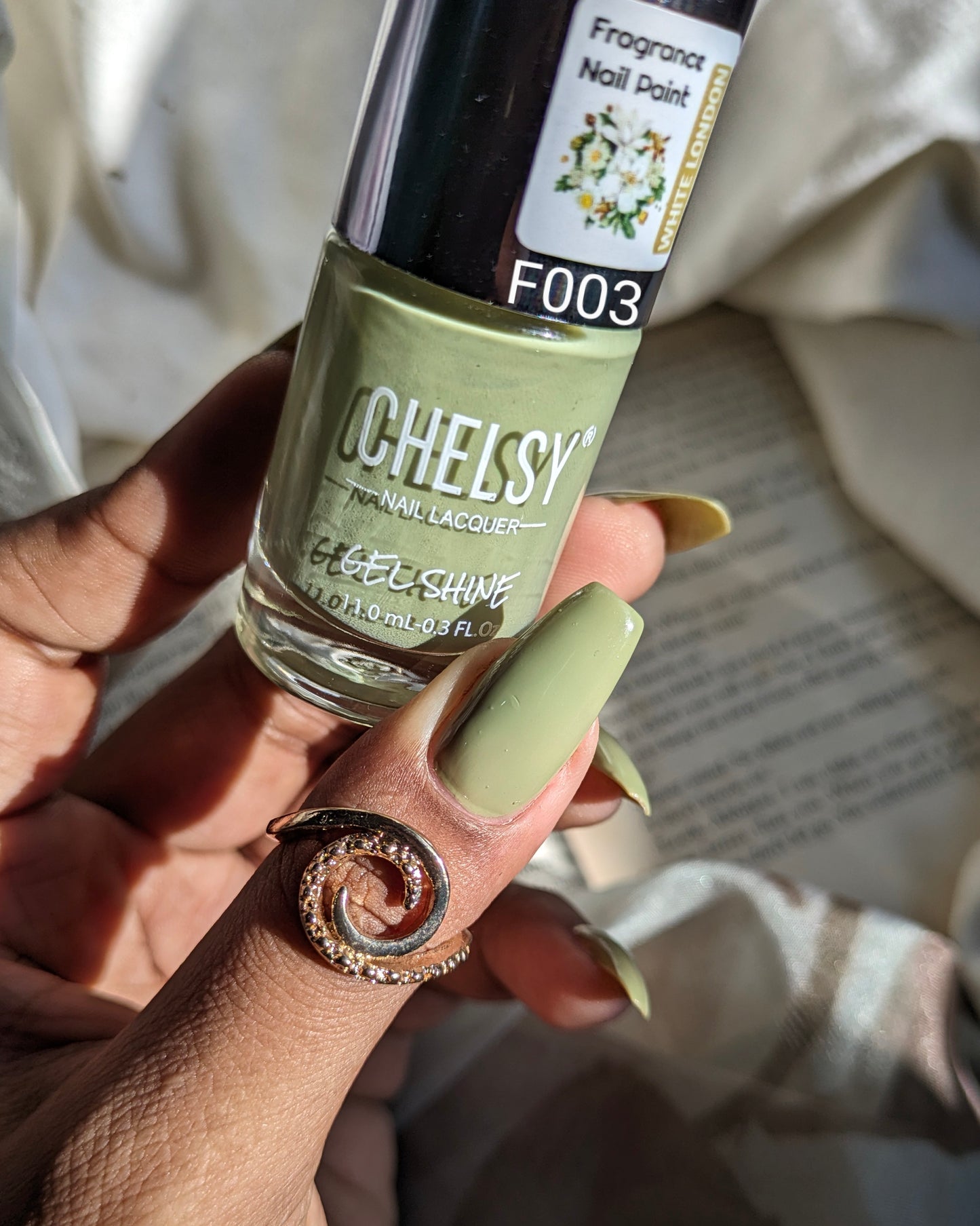 Chelsy Gel Shine Fragrance Nail Polish 11ML