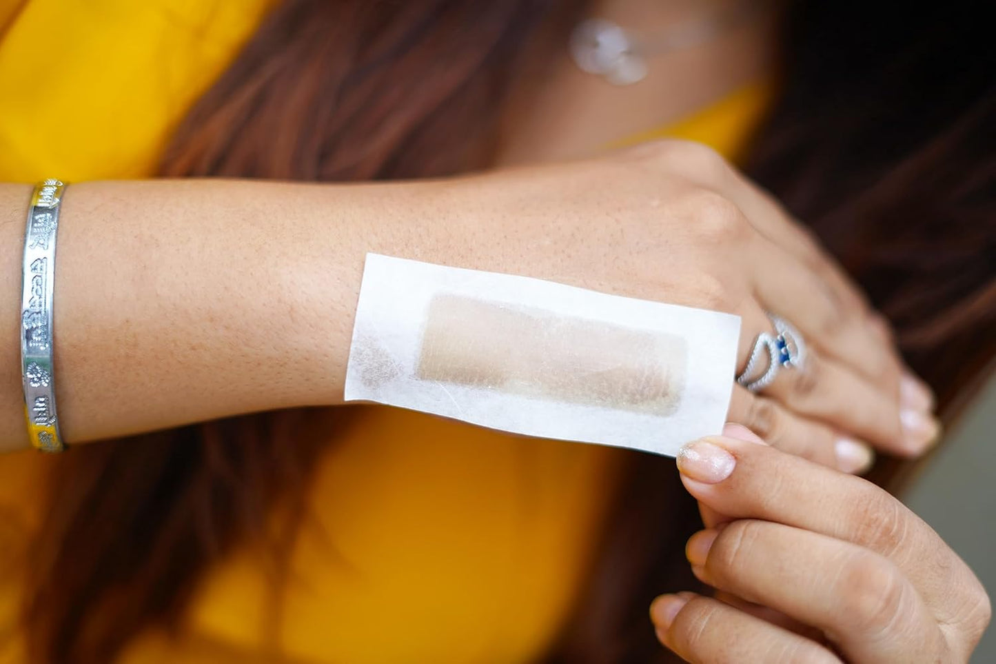 DE COLORES Facial Wax Strips for Women - 2x10 Strips - Upper Lips, Chin, Fingers & Toes